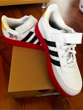 adidas Kids White Black & Red Sneakers with Yellow Heel Tab